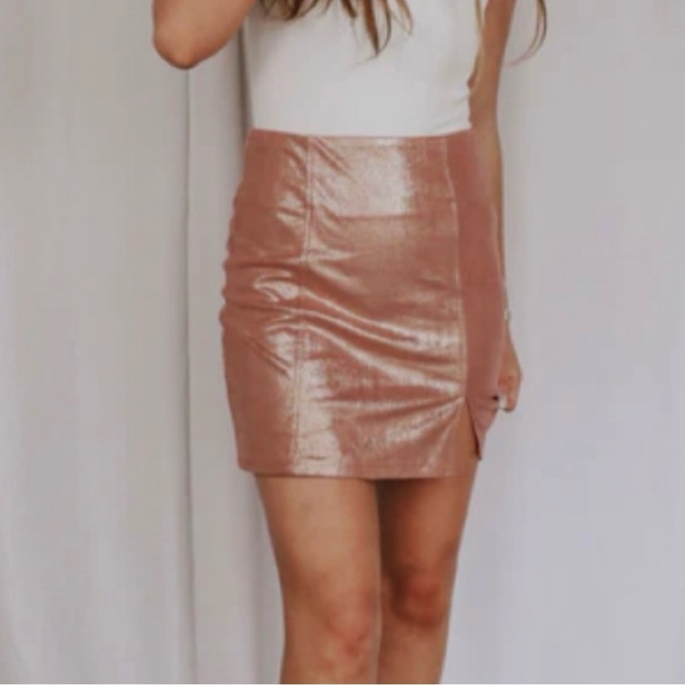 Main Strip | Fingers Crossed Skirt | NWT!